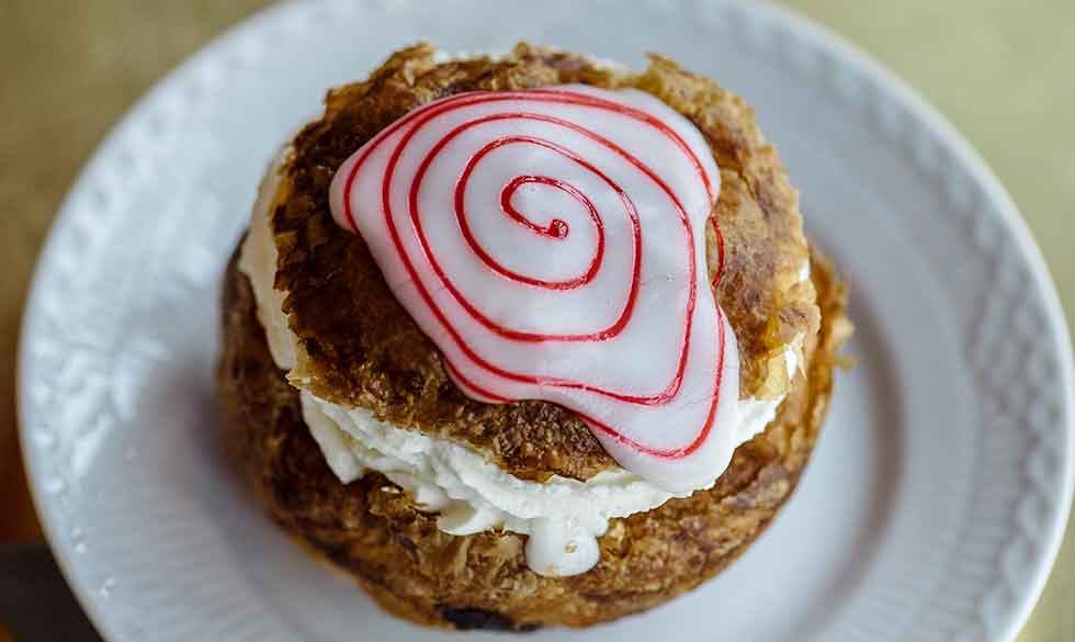 Sådan bager du selv TIVOLI fastelavnsbollen