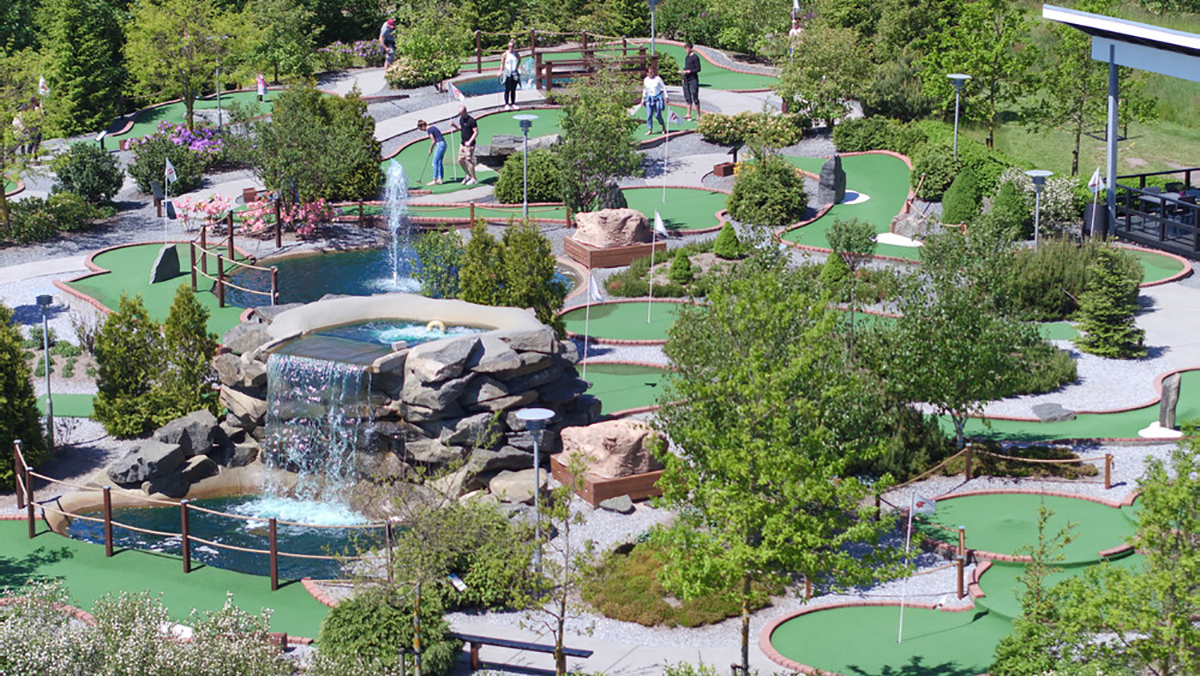 Westcoast Minigolf 2.jpg.jpg